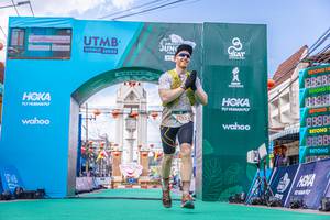 BIB: 5523, 188888, 10098, 8888, 
                            <button type="button" onclick="openModal(21777957)" class="btn btn-primary btn-sm float-right btn-popup" data-toggle="modal" data-target=".modal-high-quality">
                        <i class="fas fa-shopping-cart"></i> Add to Cart
                    </button>
                                            <button type="button" onclick="isThisMe(21777957, true)" class="btn btn-success btn-sm float-right btn-popup btn-isme hidden" data-toggle="tooltip" data-placement="bottom" title="นี่คือรูปของคุณใช่ไหม คลิกที่นี่เพื่อเอาเข้าอัลบั้ม">
                        <i class="fas fa-plus"></i> Add to album
                    </button>
                    <button type="button" onclick="isThisMe(21777957, false)" class="btn btn-warning btn-sm float-right btn-popup btn-isnotme hidden">
                        <i class="fas fa-ban"></i> Remove from album
                    </button>